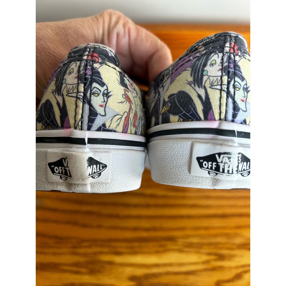 Vans Women's Size 6 Disney Villains Ursula Cruella Shoes Sneakers Skater - Picture 4 of 9